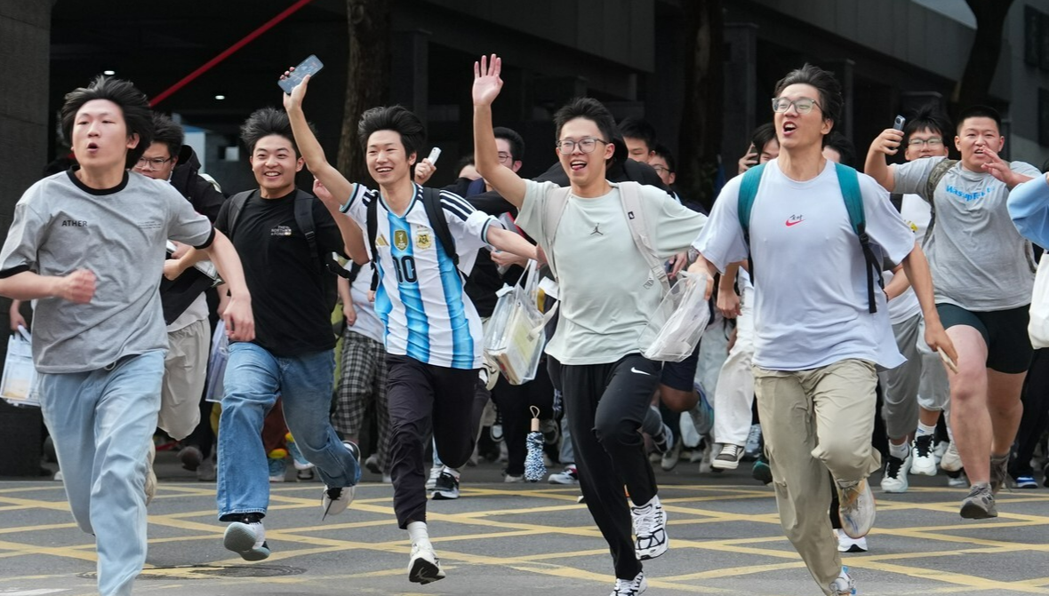 “4년제 나와서 뭐하냐 전문대나 갈래” 취업난에 ‘전문대-4년제 입학점수 역전’[아하중국]