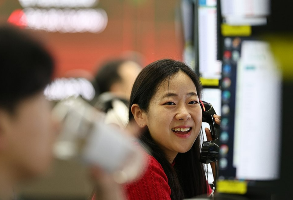 CNBC“반도체 반등에 코스피 ‘기술적 강세장’ 진입”