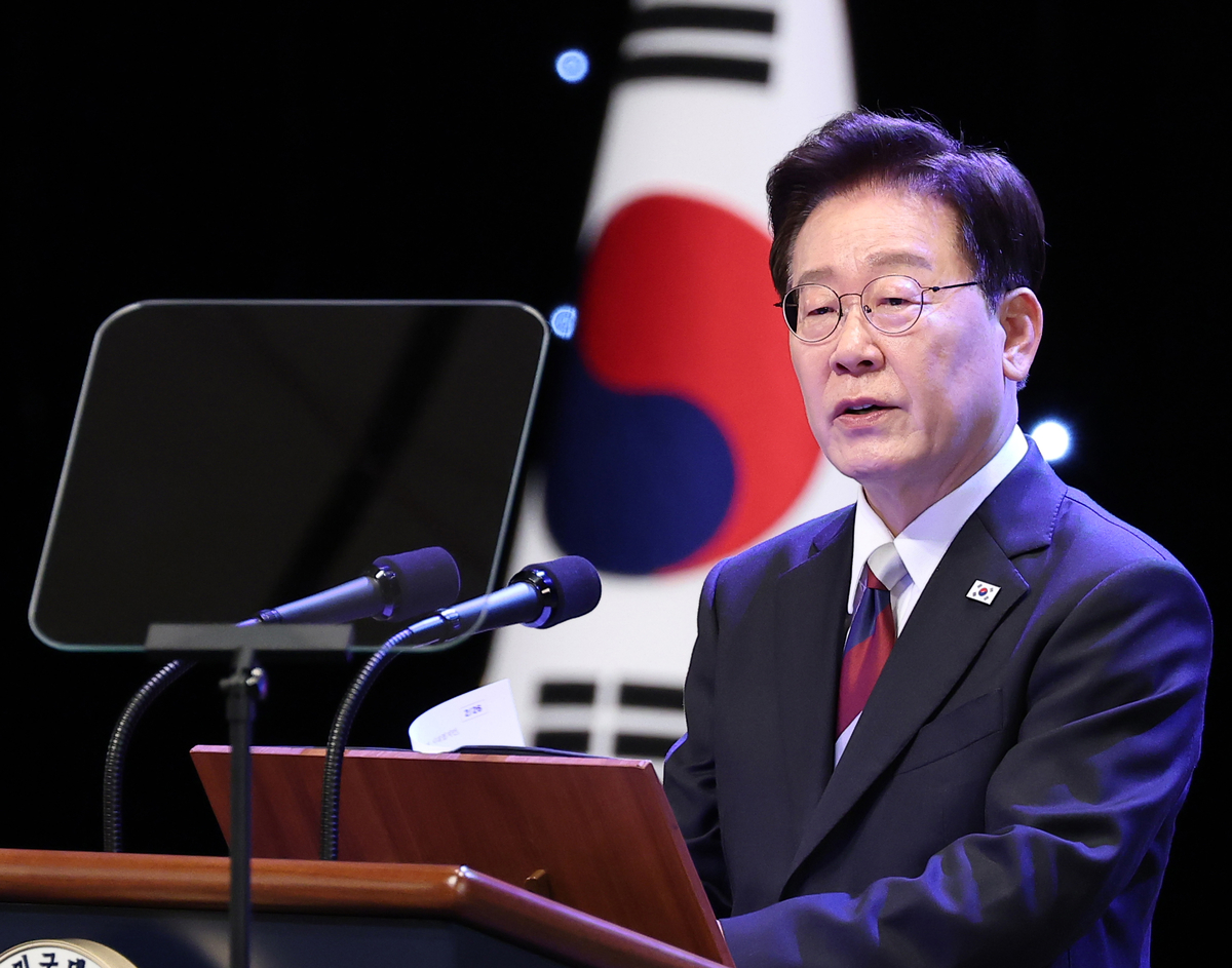 국힘·시민단체 모두 李대통령 겨냥…‘광복절 경축사’ 논란, 왜?