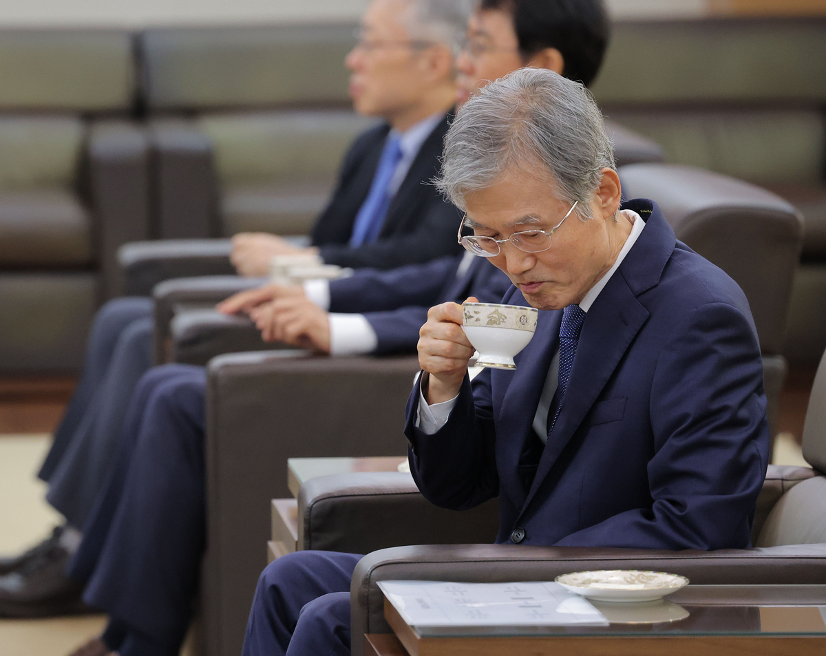 김민석 “조희대, 물러나야…사법개혁 시작할 것”