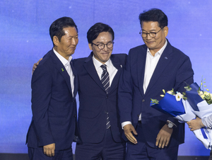 청와대 만찬 ‘동상사몽’… 정청래는 ‘권토중래’ 복잡한 속내