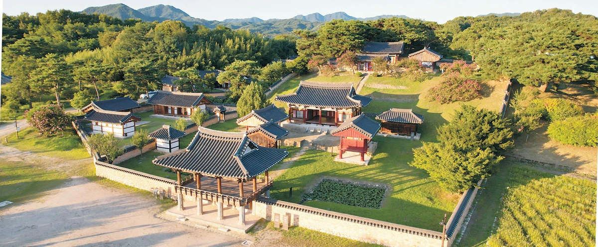정여창을 기리기 위해 세워진 남계서원. 다른 8개 서원과 유네스코 세계유산으로 지정됐다. 