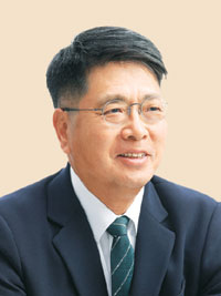 반도체 인프라 속도전… 인력 재배치 관건[ICT]