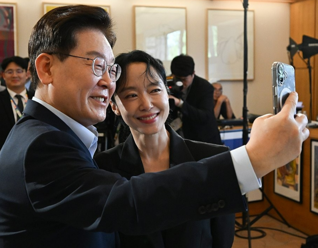 [속보]“대통령 지지했지만 현재는 안해” 28.4%-미디어토마토
