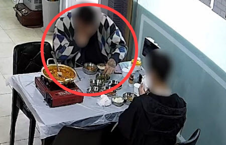 “돌 씹다 이 깨졌다” 문신 보여준 뒤 한 행동