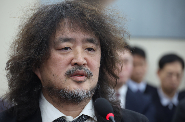 “김어준이 친명 간판 걸고 파는 물건 다독약” 친명계 변호사 신인규의 말