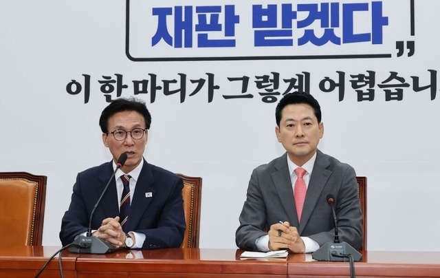 [속보]내일 총선이면? 국힘46.1%·민주33.6%-코리아정보리서치