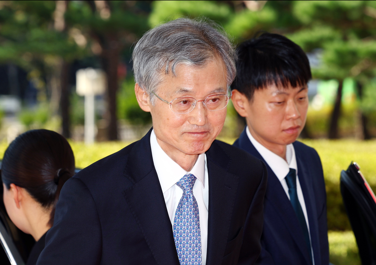 청와대-대법원 정면충돌, 대법원 입장 재반박하며 갈등 폭발