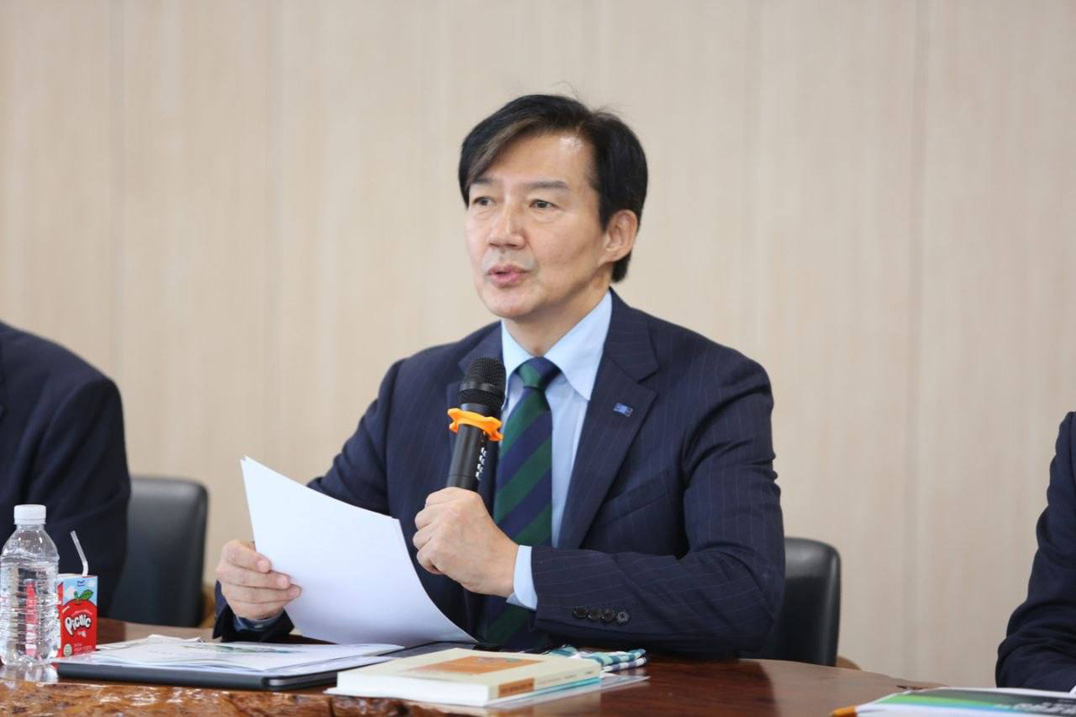 조국 "대통령에게 부담만 안겼다"... 민주당에 '공취모' 해산 기습 요구