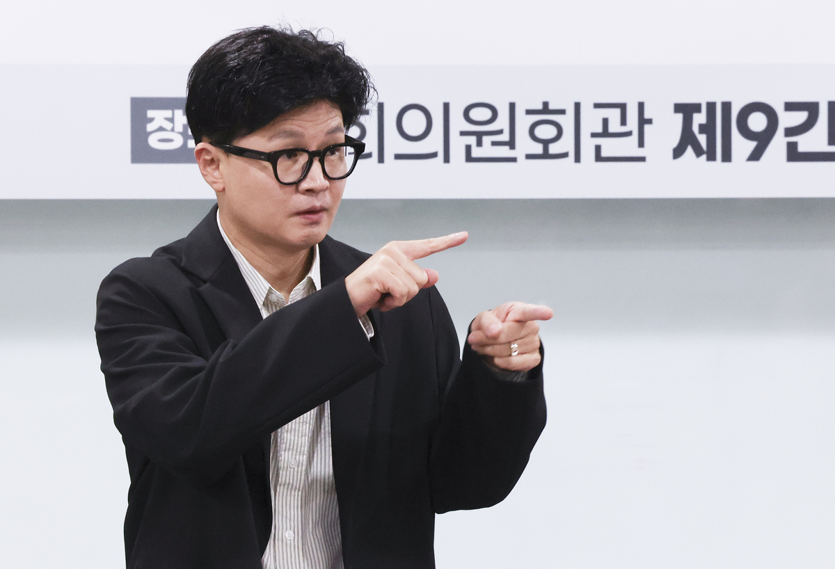 한민수 “盧 모욕 한동훈 퇴출 앞장서겠다”…韓 “그러시든지”