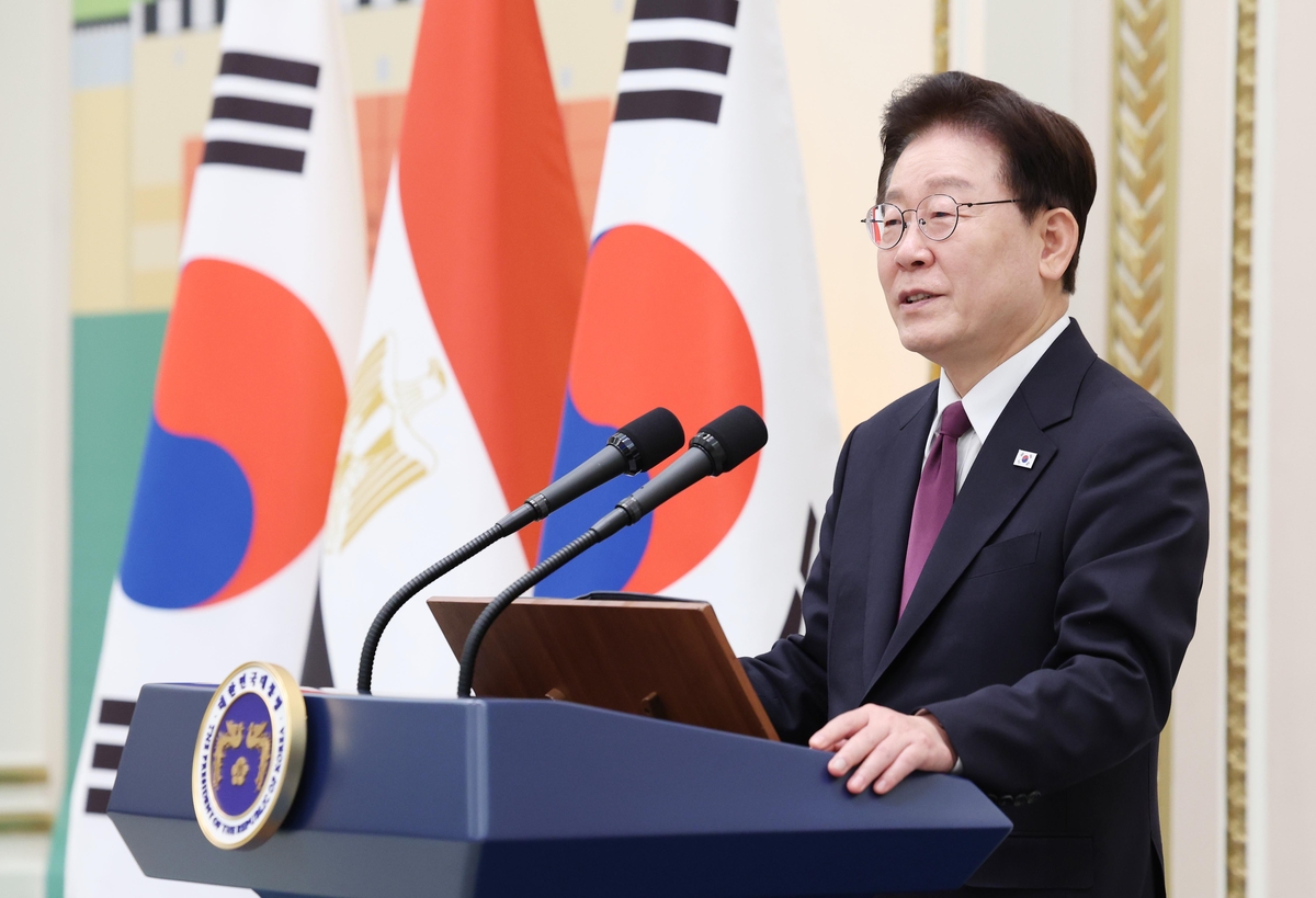 李대통령 “CPTPP 가입 연내 신청하지 말라” 지시