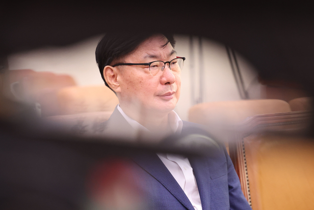 [속보]이화영측 변호인 “오버하지 말라는 경고… 정작 직접 연락은 없어” 몰아친 상황에 압박 느껴