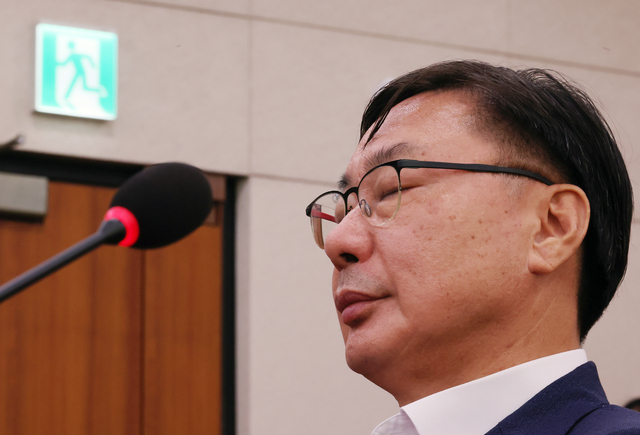 “참고 있으니 건들지 마” 이화영 변호인의 말
