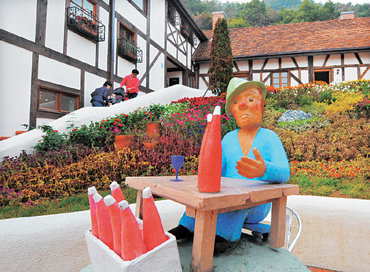 쁘띠 프랑스에는 ‘어린 왕자’와 관련된 다양한 종류의 조형물을 설치해 프랑스 문화의 정취를 느끼도록 했다.