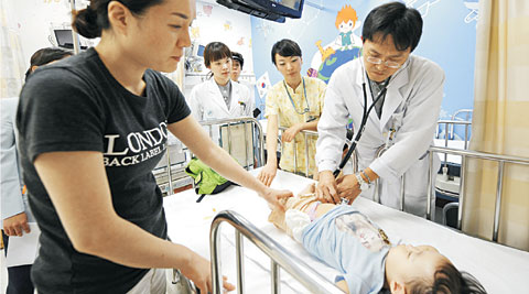 <2011 추석특집-추석이 없는 사람들>“올 추석도 응급실 스탠바이, 가족에 미안해도 우리 숙명”