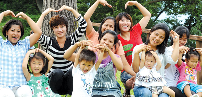 <2011 추석특집-다문화 며느리가 말한다>“3년까진 인내… 5년 되니 여유… 7년 지나니 나도 한국인”