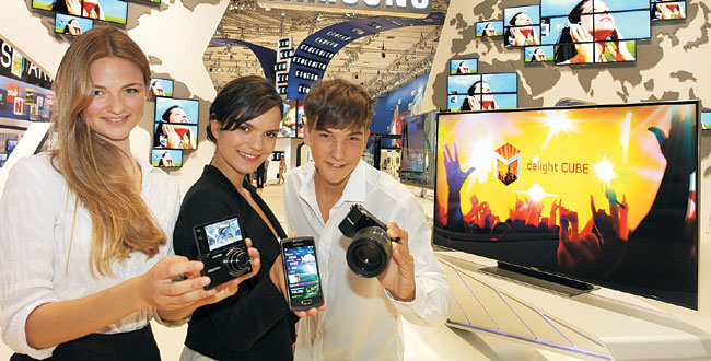 <창간 20주년 특집-‘No.1 코리아’ 우리가 만든다>삼성전자, ‘스마트 삼성’… 소니는 제쳤다, 애플도 꺾었다