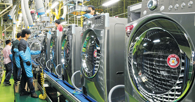 <창간 20주년 특집-‘No.1 코리아’ 우리가 만든다>LG전자, 미래형 우렁각시 ‘드림 家電’… 라이프 혁명 선도