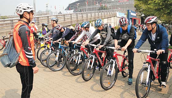 <서울아 운동하자>‘자전거 한강 유적 탐방’은 계속된다