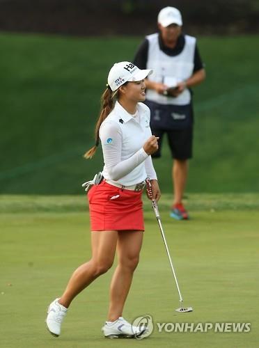 단독 선두로 나선 이민지 (AP=연합뉴스)