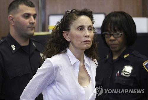 아들을 살해한 혐의로 징역형을 선고받은 미국의 백만장자 지지 조던 (AP=연합뉴스)