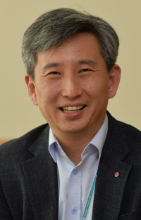 < R&D로 불황 뚫는다 >“과거 ‘성실한 실패’ 서 힌트 얻어 新기술 개발”