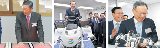 주요 대기업과 연계한 창조경제혁신센터의 성공 여부는 최고경영자(CEO)들의 관심이 절대적 영향을 미친다. 구본무(왼쪽 사진) LG그룹 회장은 충북창조경제혁신센터를 방문해 고단열유리와 일반유리의 열전도를 체험했고, 허창수(가운데) GS그룹 회장은 전남창조경제혁신센터에서 바이오화학 연료를 사용하는 이앙기를 시승했다. 황창규(오른쪽) KT 회장이 경기창조경제혁신센터에서 사물인터넷(IoT) 기반 ‘거미로봇’을 작동해보고 있다.