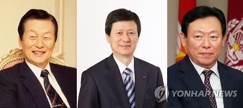 왼쪽부터 신격호 롯데그룹 총괄회장, 신동주 전 일본롯데 부회장, 신동빈 롯데그룹 회장. (연합뉴스 자료사진)