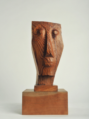 김종영의 1971년작 나무소재 ‘자각상’.