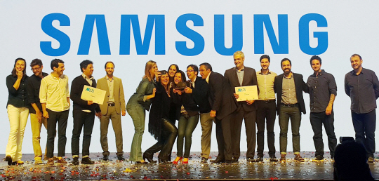 지난 27일 브라질 유력 미디어 그룹 폴랴가 주관하는 ‘2015 톱 오브 마인드(Top of Mind)’ 행사에서 삼성전자가 3년 연속 가장 인지도가 높은 기업으로 선정됐다.  연합뉴스