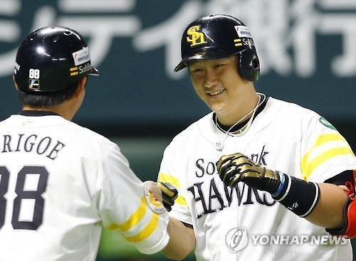 소프트뱅크 호크스 한국인 거포 이대호. (교도=연합뉴스 자료사진)