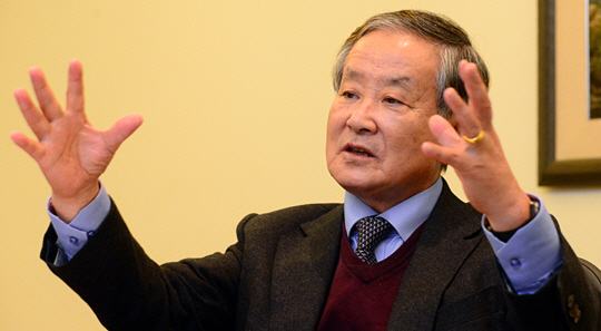 <한국경제, 이대로 가면 ‘끝’이다>“野도 서비스법안 처리 등 경제활성화에 적극 협조해야”