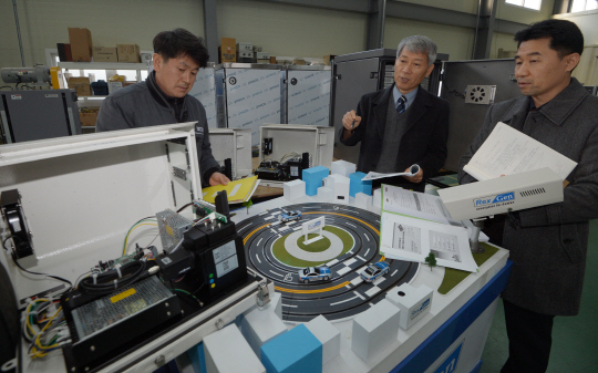 <중기청 선정 ‘우수 産學협력전문가’>CCTV속 주행車 실시간 판독기술 개발… 정확도 95%, 제조사별 모델까지 파악