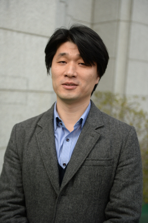 <2016 신춘문예>옹졸하지않게 문학의 門 두드리겠습니다