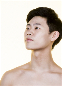 윤별