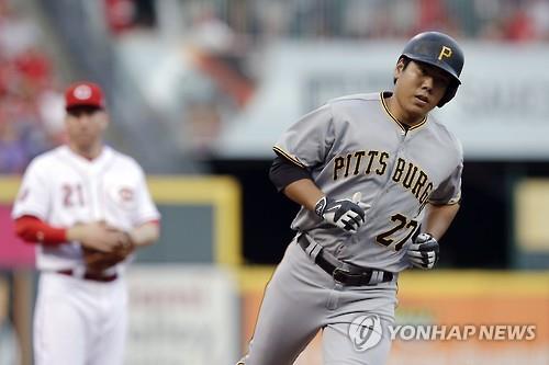 복귀를 준비하는 피츠버그 파이리츠 내야수 강정호. (AP=연합뉴스 자료사진)