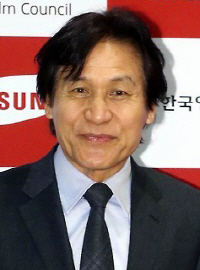안성기