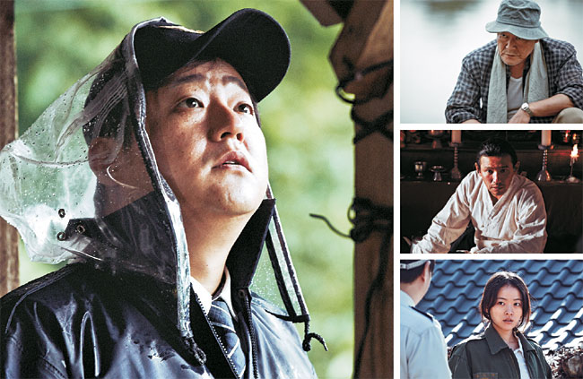 영화 ‘곡성’은 시골 경찰 종구(곽도원·왼쪽)가 겪는 끔찍한 일들을 따라가며 외지인(구니무라 준·오른쪽 위부터 아래로), 무속인 일광(황정민), 목격자 무명(천우희) 등 비밀스러운 캐릭터를 등장시켜 ‘선’과 ‘악’에 대한 질문을 던진다.  이십세기폭스코리아 제공