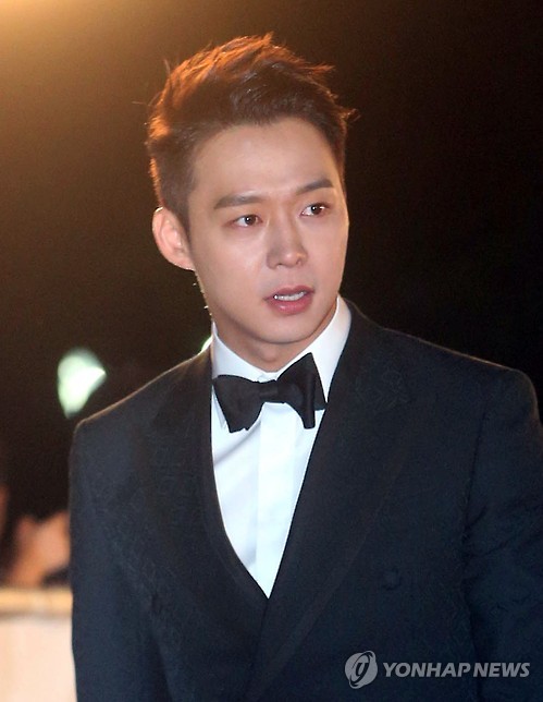 그룹 JYJ 멤버이자 배우인 박유천이 성폭행 혐의로 고소당한 사실이 알려지며 추문에 휩싸였다. 박유천의 소속사 씨제스엔터테인먼트는 “상대 주장은 허위 사실로 일방적인 주장이며, 유명인 흡집내기를 담보로 한 악의적인 공갈 협박에 타협하지 않을 것”이라고 즉각 반박했다. 2016.6.14 [연합뉴스 자료사진]