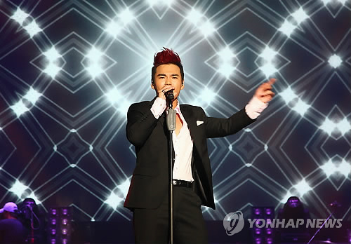 가수 이정 [연합뉴스 자료사진]