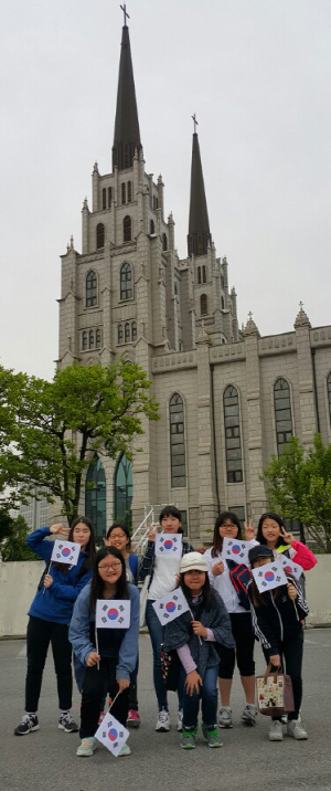 <행복한 선생님, 행복한 학생>조상들의 숨결 깃든 유적지 탐방 역사공부 ‘쏙쏙’· 추억도 ‘쑥쑥’