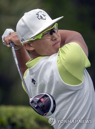 투어카드 확보에 청신호를 켠 김민휘.<AP=연합뉴스>