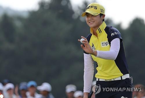 시즌 6승째를 향해 시동을 건 박성현.<연합뉴스 자료사진>
