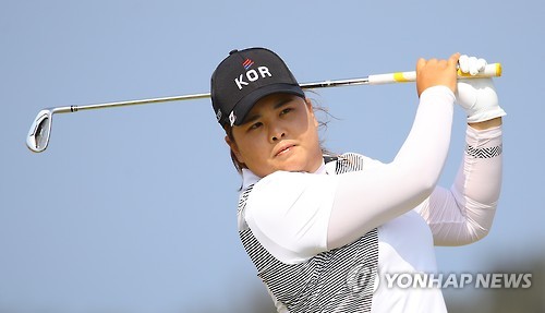 (리우데자네이루=연합뉴스) 19일(현지시간) 브라질 리우데자네이루 올림픽 골프코스에서 열린 2016 리우올림픽 여자 골프 3라운드 경기에서 한국의 박인비가 6번홀에서 티샷을 하고 있다.