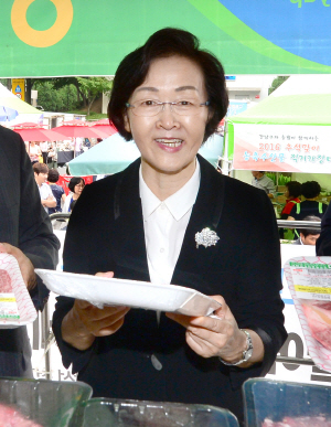 <1사1촌이 살기 좋은 마을 이끈다>“꾸준한 거래로 신뢰 쌓여 사전주문 등 다양한 판로”