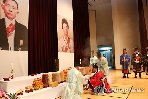 지난해 열린 육영수 여사 숭모제 [연합뉴스 자료사진]