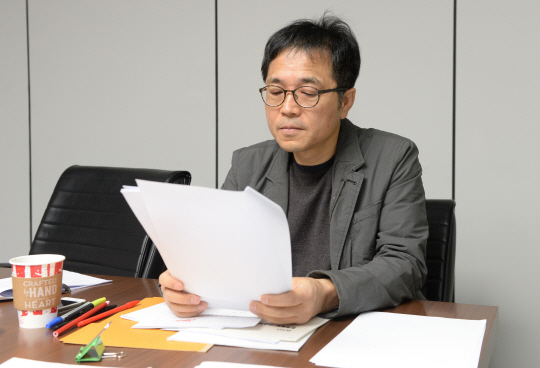 <2017 신춘문예>정확한 문장·리듬있는 글… 현 詩壇 전체 조망하는 식견 보여줘