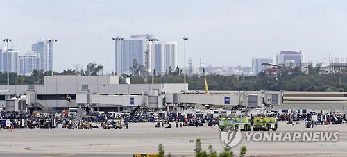 美 플로리다 포트로더데일 공항 총격 (AP=연합뉴스)