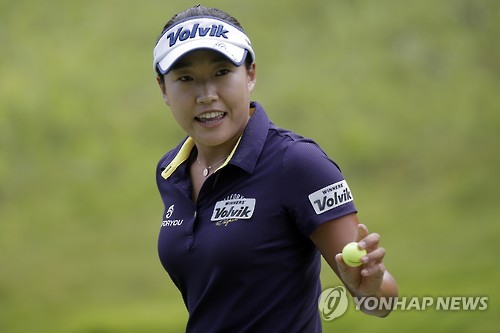 개막전 1라운드에서 선두권에 나선 이일희.