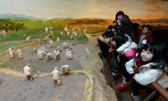 <카메라 기행>앙증맞은 상상 속의 세계… “생생하네”